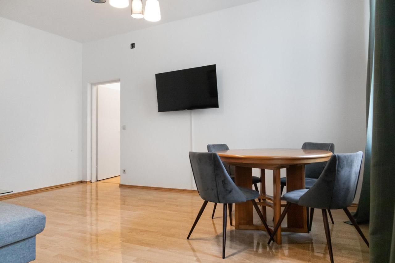 Welcoming 3br Budget Apt. Well Connected * Wien